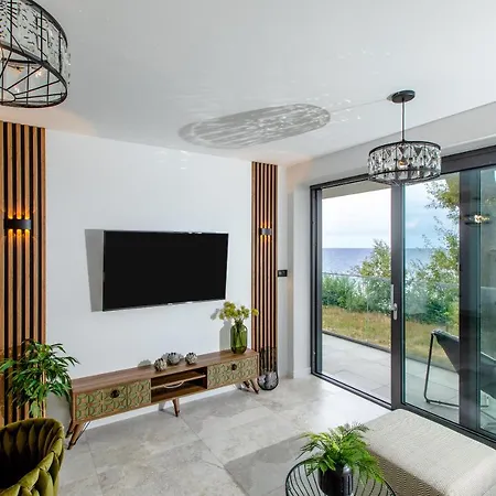 Apartment Hevenia 3 *